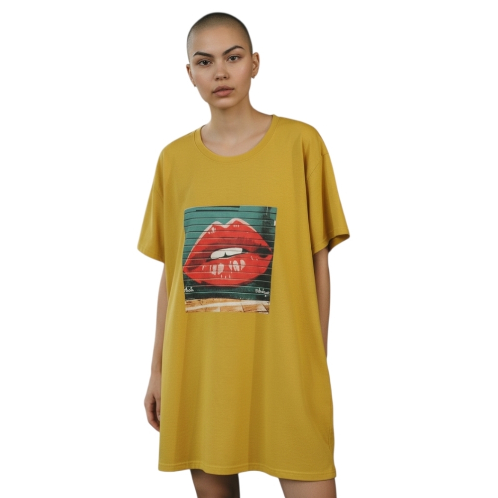 Shein Oversized Mustard Knit Graphic Red Lips T Shirt L